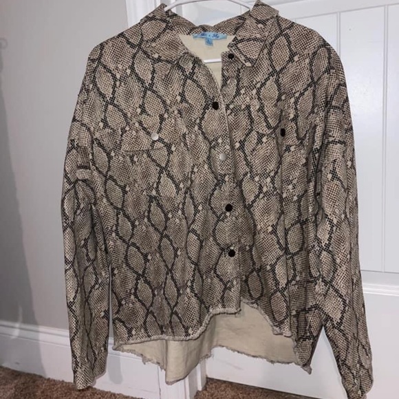 Womens jacket - Picture 2 of 2